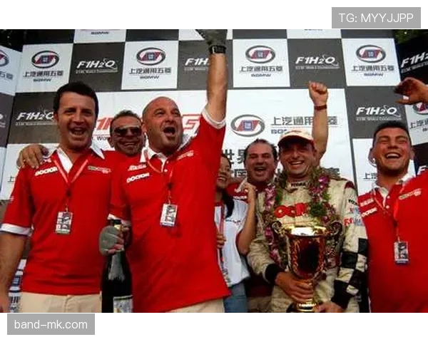 布赖斯高新赛季高调亮相，雄心勃勃剑指德甲更高荣誉