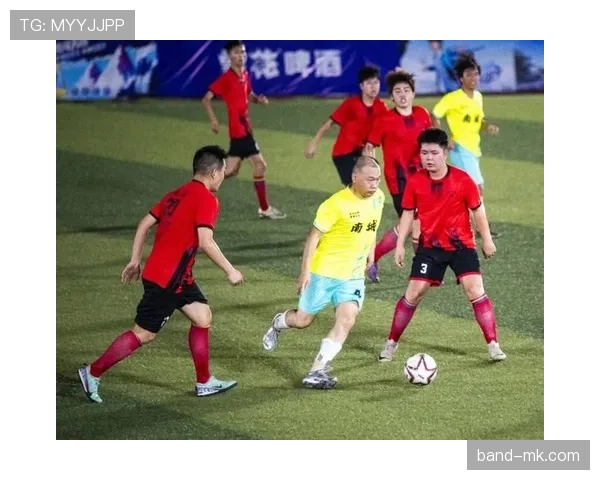 激战正酣！本轮足球赛事即时比分出炉，多场对决精彩纷呈