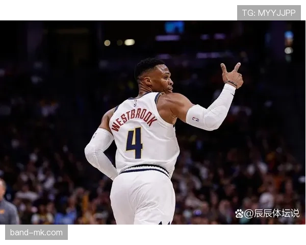 迈克尔·里德突破效率提升显著 拉开防守为球队制造多次得分机会