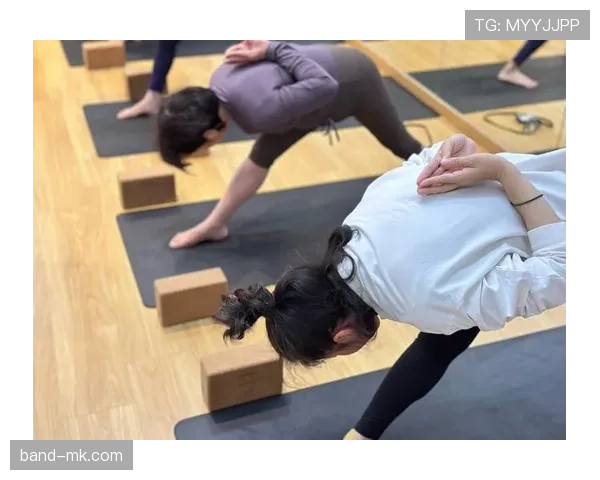 刘璇退役后住进别墅，每天五点起床练瑜伽，这自律谁顶得住啊