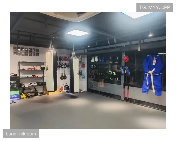 贝林厄姆这小子，刚拿高薪就买下整层健身房？